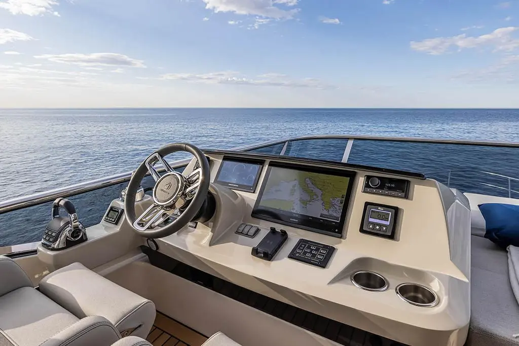 2022 Absolute Yachts 60 Fly Yacht For Sale in Hong Kong 2022 Absolute Yachts 60 Fly Yacht For Sale in Hong Kong