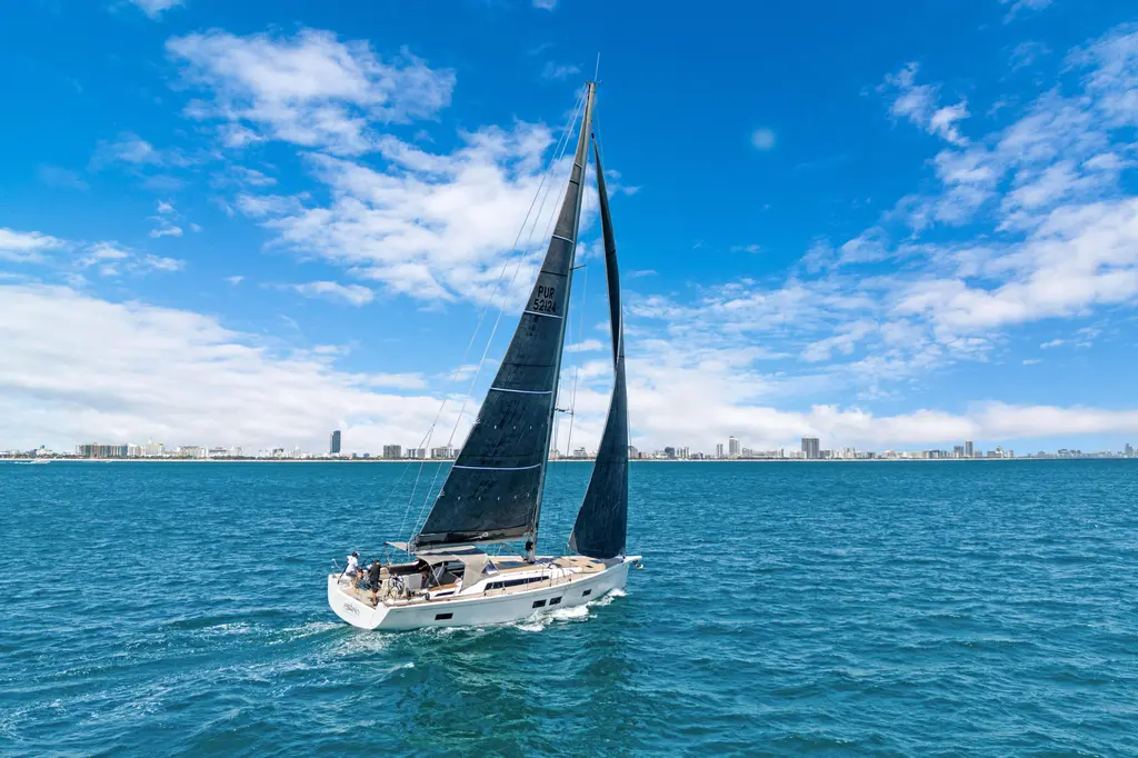 Estela 2017 Grand Soleil 52 LC Yacht For Sale in Saint George 