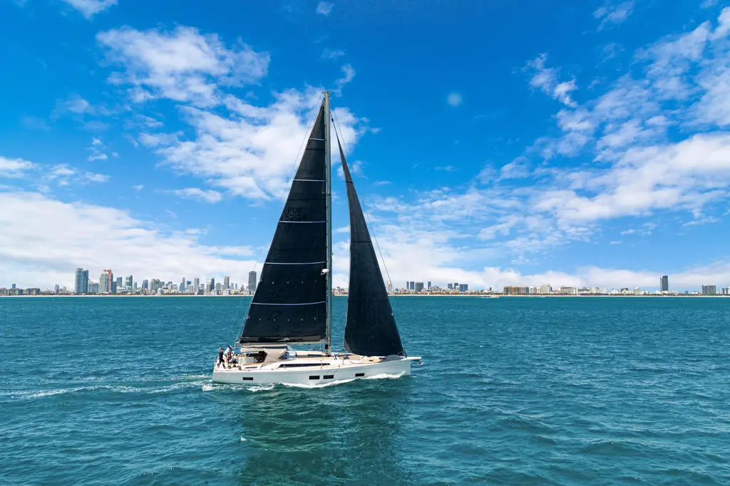 Estela 2017 Grand Soleil 52 LC Yacht For Sale in Saint George 
