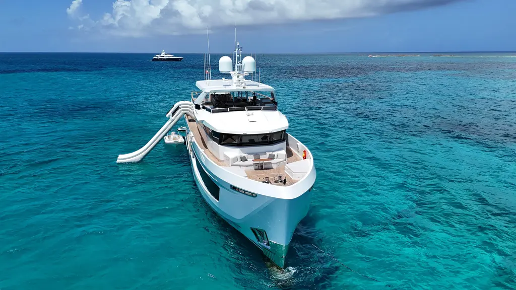 Eau La La 2023 Numarine 37XP Yacht For Sale in Monaco 