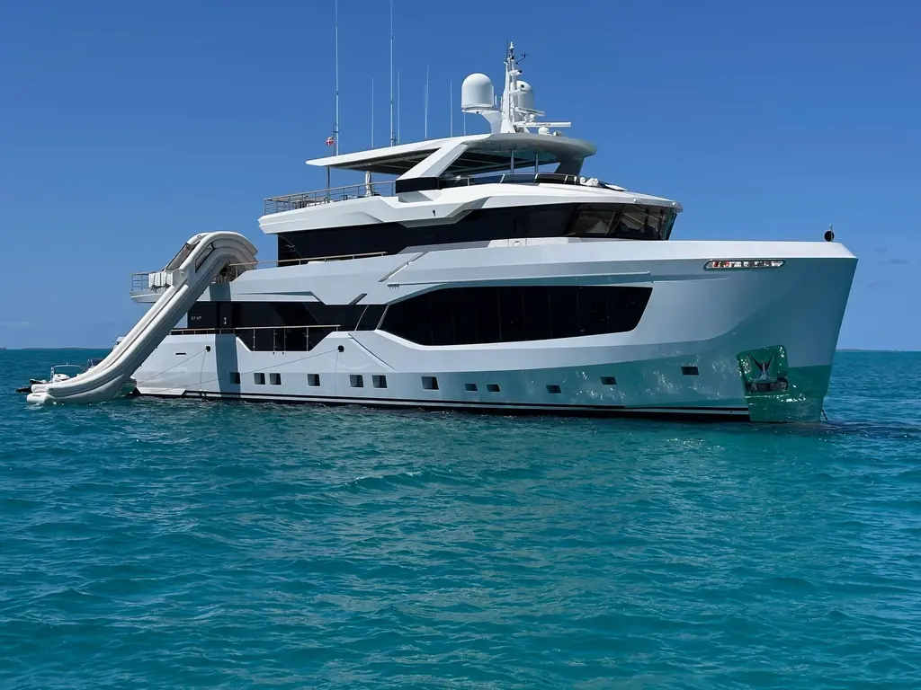 Eau La La 2023 Numarine 37XP Yacht For Sale in Monaco 