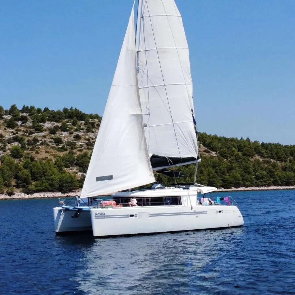 Bagira 2017 Lagoon 450 F Yacht For Sale in Sibenik Bagira 2017 Lagoon 450 F Yacht For Sale in Sibenik