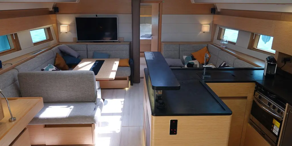EREMA 2018 Hanse Sloop 588 Yacht For Sale in Port Saint Louis du Rh?ne 13 EREMA 2018 Hanse Sloop 588 Yacht For Sale in Port Saint Louis du Rh?ne 13