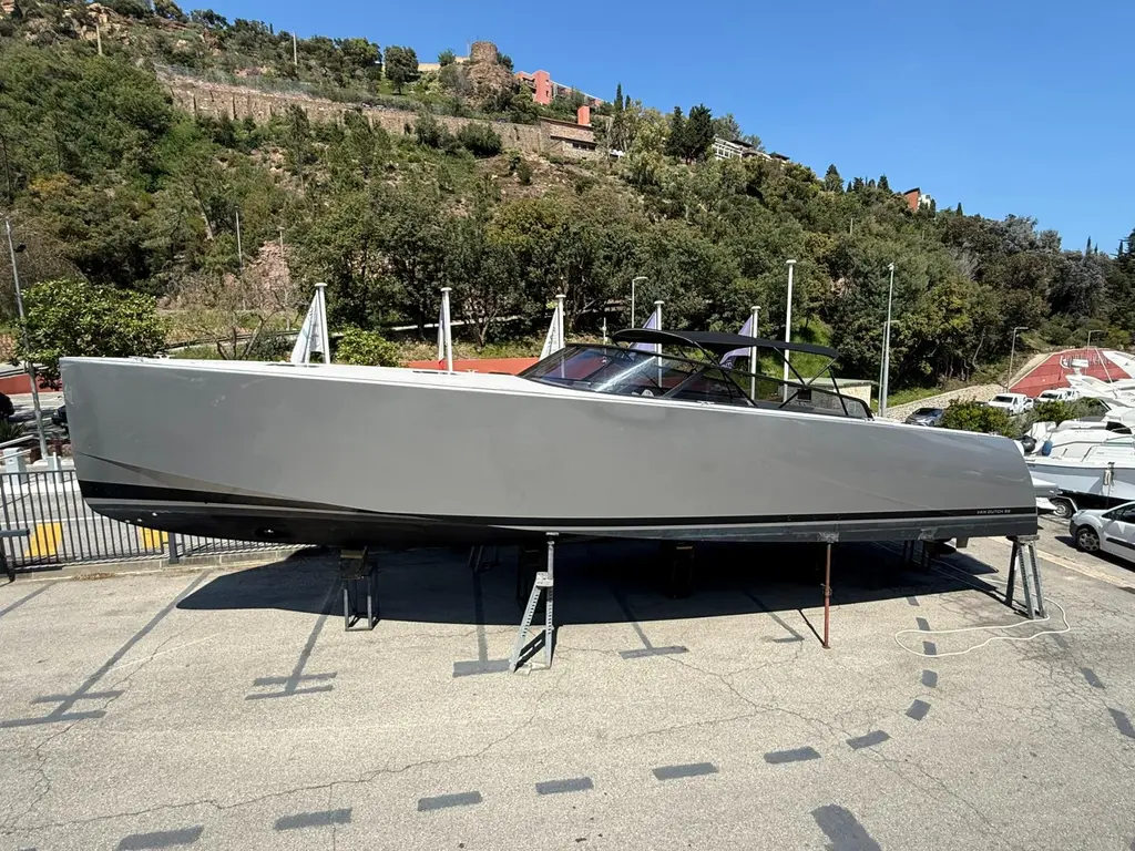 2019 VanDutch 55 Yacht For Sale in Mandelieu-la-Napoule 06 2019 VanDutch 55 Yacht For Sale in Mandelieu-la-Napoule 06