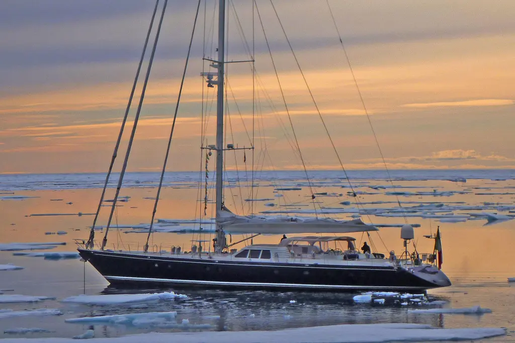 Billy Budd II 1994 Royal Huisman 112' Custom Yacht For Sale in Genoa IT-GE Billy Budd II 1994 Royal Huisman 112' Custom Yacht For Sale in Genoa IT-GE