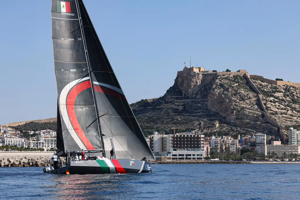 2013 Farr VO 65 Yacht For Sale in Alicante ES-A 2013 Farr VO 65 Yacht For Sale in Alicante ES-A