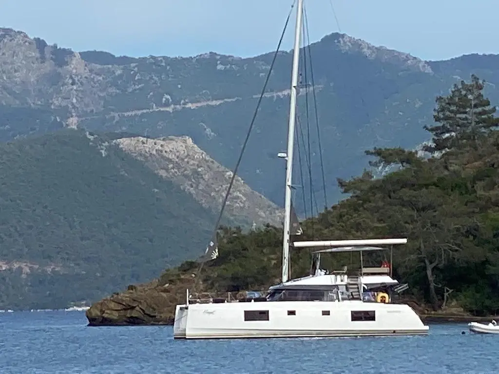 Hayat 2021 Nautitech 46 Fly Yacht For Sale in Begos Buca Izmir Hayat 2021 Nautitech 46 Fly Yacht For Sale in Begos Buca Izmir