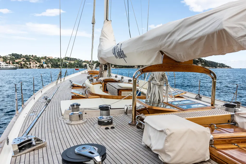 WHITEFIN 1983 e Sailing Yachts Renaissance Yachts - New Classic Sloop Yacht For Sale in Monastir WHITEFIN 1983 e Sailing Yachts Renaissance Yachts - New Classic Sloop Yacht For Sale in Monastir