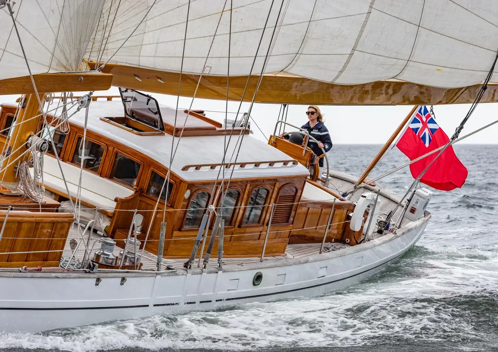 HERMITAGE 1929 Lyman-Morse Staysail Schooner Yacht For Sale in Saint Paul HERMITAGE 1929 Lyman-Morse Staysail Schooner Yacht For Sale in Saint Paul