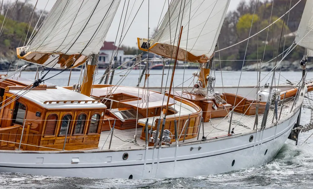 HERMITAGE 1929 Lyman-Morse Staysail Schooner Yacht For Sale in Saint Paul HERMITAGE 1929 Lyman-Morse Staysail Schooner Yacht For Sale in Saint Paul