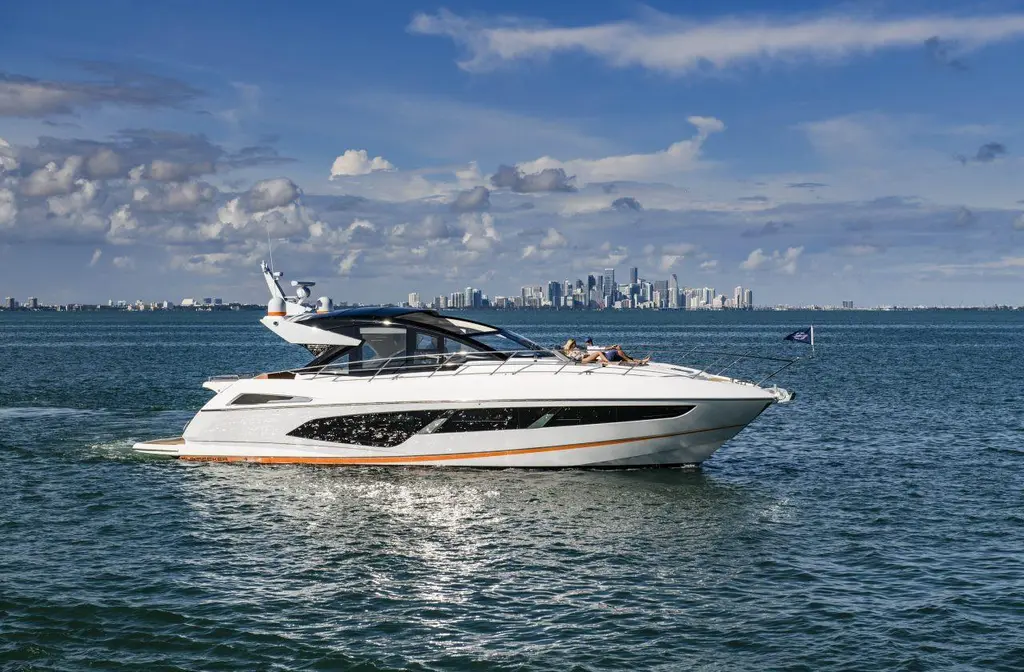 2021 Sunseeker Predator 60 EVO Yacht For Sale in Palma de Mallorca ES-PM 2021 Sunseeker Predator 60 EVO Yacht For Sale in Palma de Mallorca ES-PM