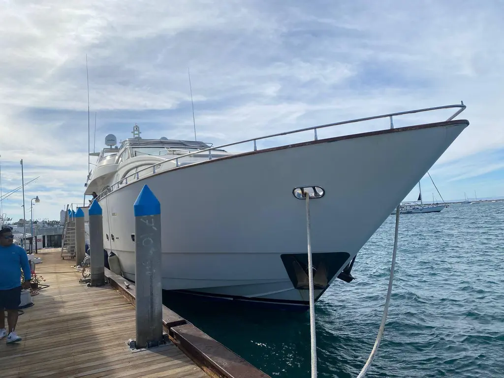1998 Azimut 90/100 Jumbo Motoryacht Yacht For Sale in La Paz, BCS 1998 Azimut 90/100 Jumbo Motoryacht Yacht For Sale in La Paz, BCS