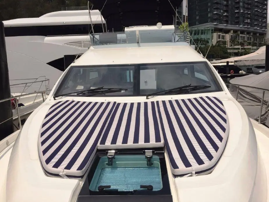 2012 Fairline Squadron 42 Yacht For Sale in 2012 Fairline Squadron 42 Yacht For Sale in