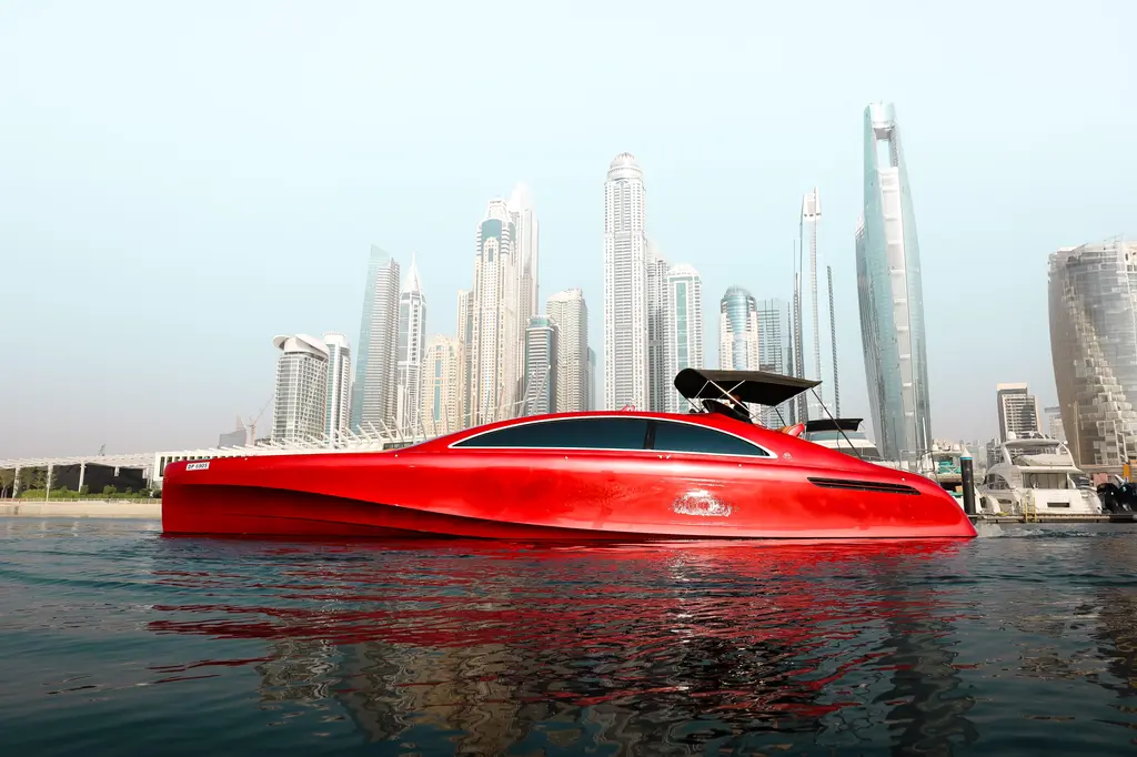MAYBACH 2016 Silver Arrow 460 GT Yacht For Sale in Dubai 