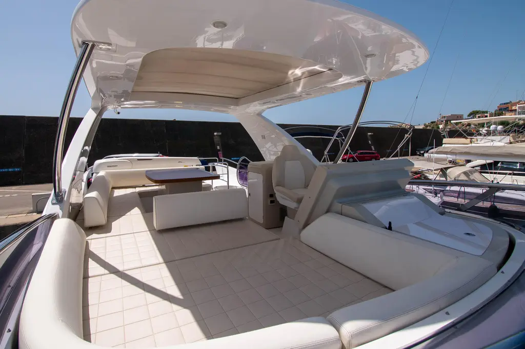 Elena 2013 Azimut 64 Yacht For Sale in Barcelona Elena 2013 Azimut 64 Yacht For Sale in Barcelona