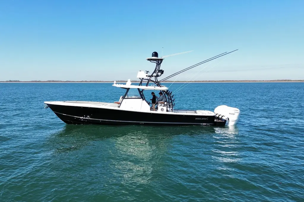 2024 Regulator 41 Yacht For Sale in Stuart FL 2024 Regulator 41 Yacht For Sale in Stuart FL