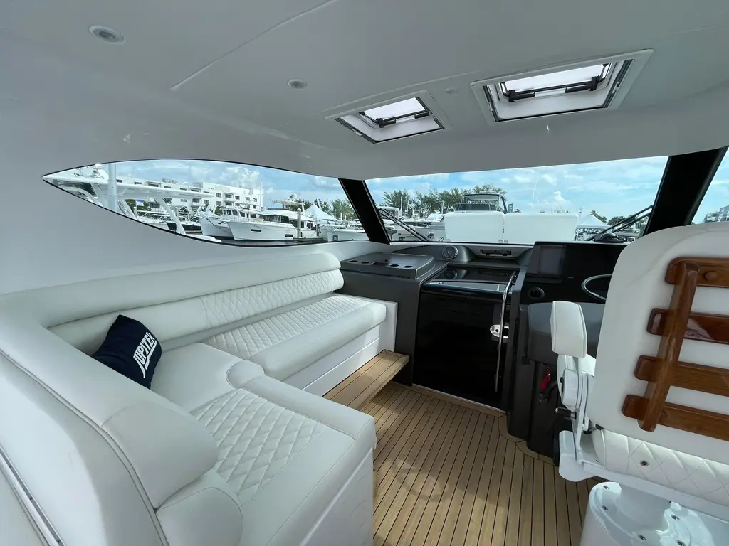 2021 Jupiter 41 SB Yacht For Sale in Spring Lake MI 2021 Jupiter 41 SB Yacht For Sale in Spring Lake MI