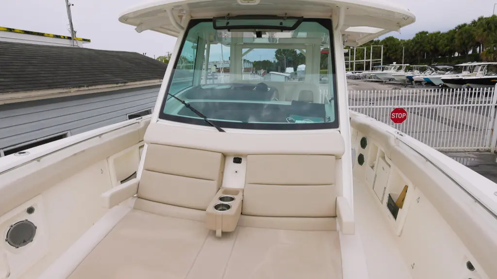2018 Boston Whaler 380 Outrage Yacht For Sale in Miami FL 2018 Boston Whaler 380 Outrage Yacht For Sale in Miami FL