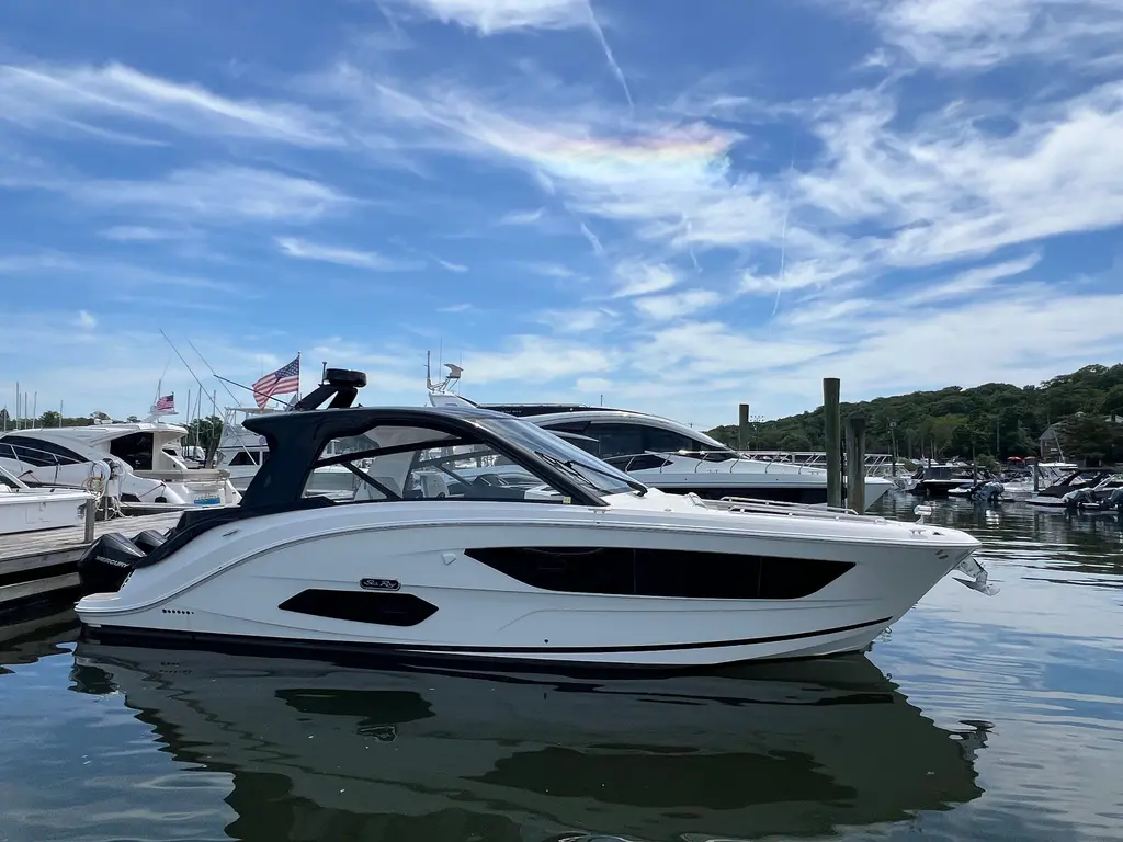 2023 Sea Ray Sundancer 370 Outboard Yacht For Sale in Huntington NY 2023 Sea Ray Sundancer 370 Outboard Yacht For Sale in Huntington NY