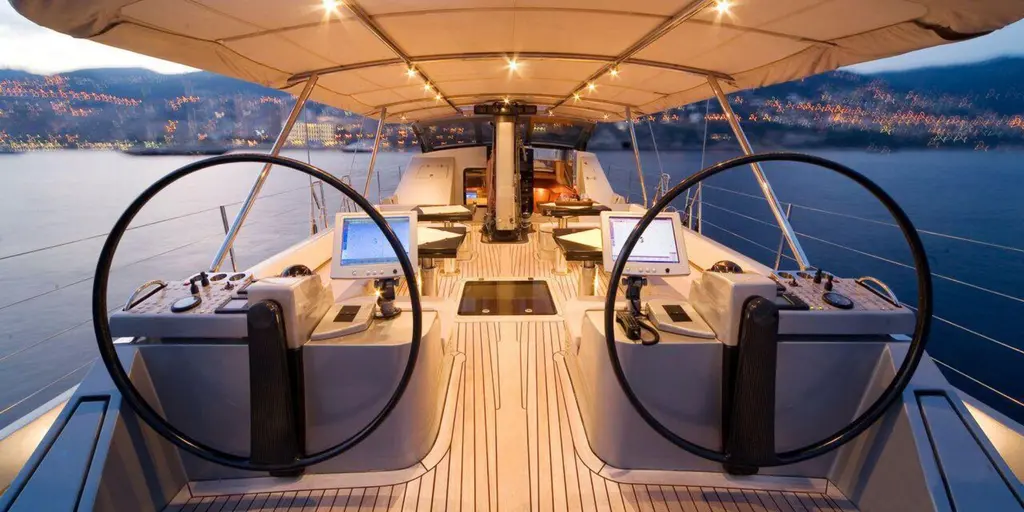 YAMAKAY 1994 39 Modern Schooner Yacht For Sale in S?te 34 YAMAKAY 1994 39 Modern Schooner Yacht For Sale in S?te 34