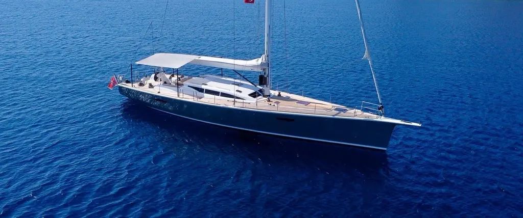 Touché 2010 Raised Pilot Saloon Yacht For Sale in Korčula Touché 2010 Raised Pilot Saloon Yacht For Sale in Korčula