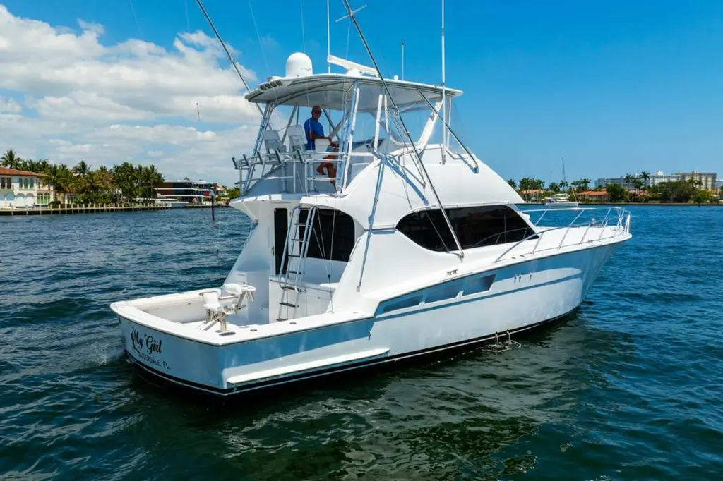 My Girl 2005 Hatteras 50 Convertible Yacht For Sale in Fort Lauderdale FL My Girl 2005 Hatteras 50 Convertible Yacht For Sale in Fort Lauderdale FL