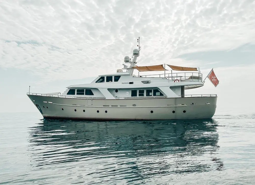 LAZIZA 2004 82D RPH Yacht For Sale in Barcelona ES-B LAZIZA 2004 82D RPH Yacht For Sale in Barcelona ES-B