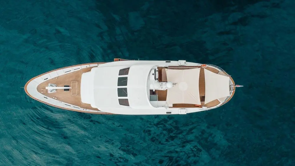 LAZIZA 2004 82D RPH Yacht For Sale in Barcelona ES-B LAZIZA 2004 82D RPH Yacht For Sale in Barcelona ES-B