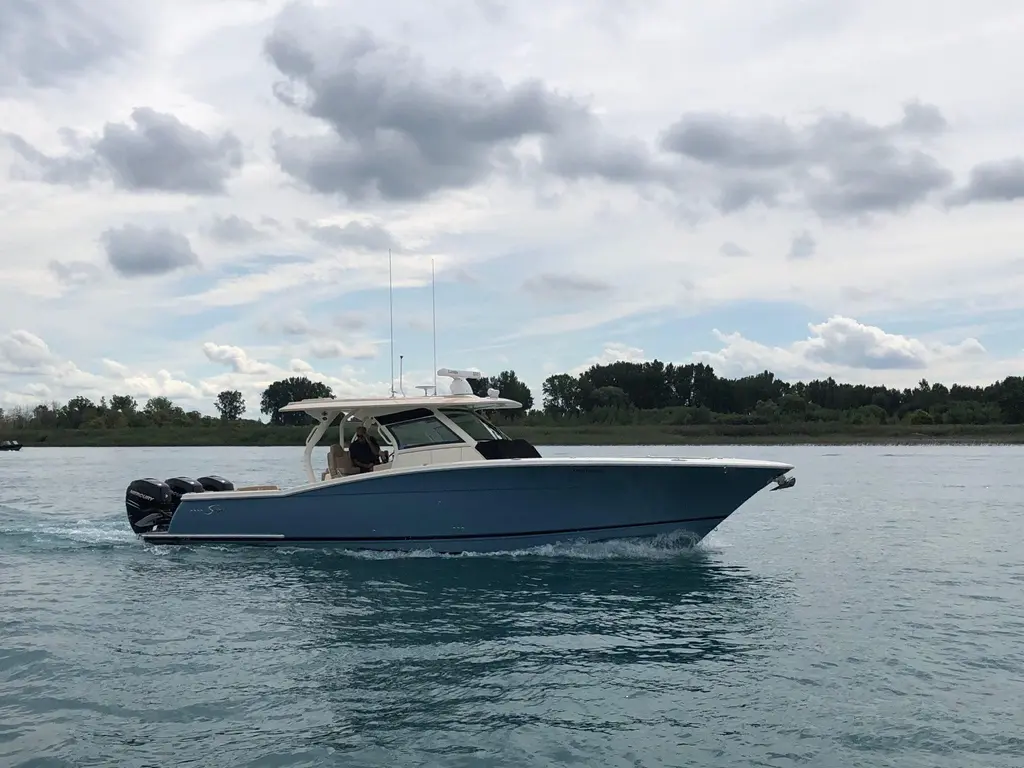 2018 Scout 380 LXF Yacht For Sale in Chatham ON 2018 Scout 380 LXF Yacht For Sale in Chatham ON