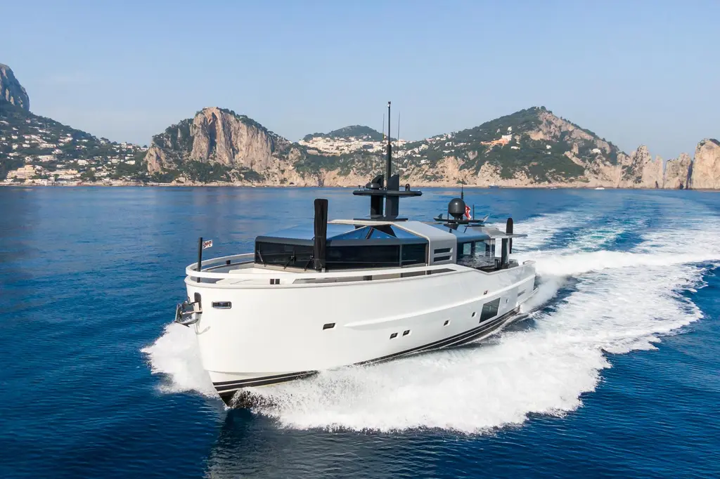 MILU' 2019 A85 Yacht For Sale in Marina di Torre Annunziata MILU' 2019 A85 Yacht For Sale in Marina di Torre Annunziata