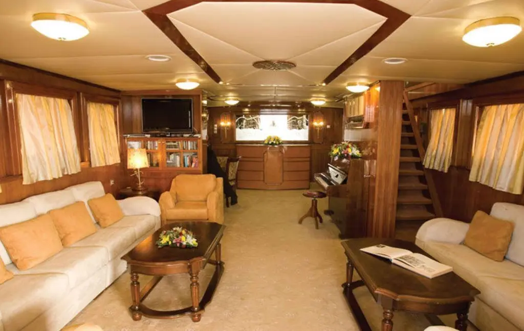ELIKI 2008 Dutch Barge 40 Yacht For Sale in Athens ELIKI 2008 Dutch Barge 40 Yacht For Sale in Athens
