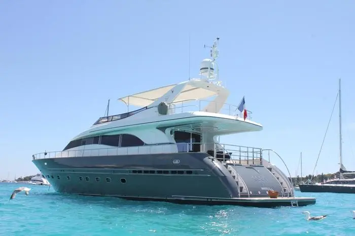 Coca VI 2000 Arno Leopard 26 Yacht For Sale in Mandelieu La Napoule 06 Coca VI 2000 Arno Leopard 26 Yacht For Sale in Mandelieu La Napoule 06