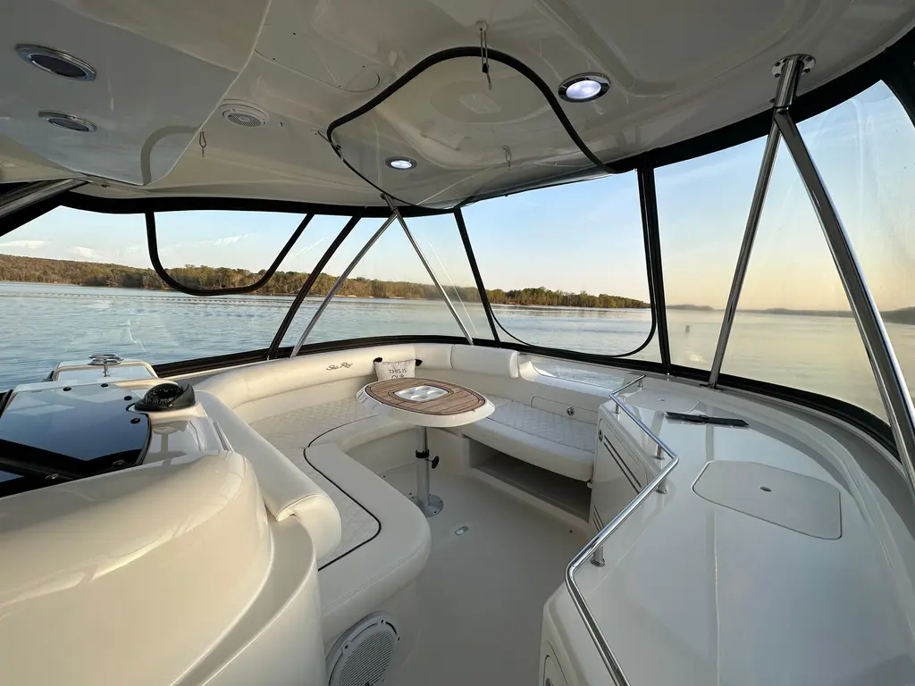 2006 Sea Ray 58 Sedan Bridge Yacht For Sale in Chattanooga TN 2006 Sea Ray 58 Sedan Bridge Yacht For Sale in Chattanooga TN