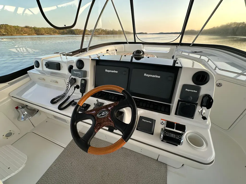 2006 Sea Ray 58 Sedan Bridge Yacht For Sale in Chattanooga TN 2006 Sea Ray 58 Sedan Bridge Yacht For Sale in Chattanooga TN