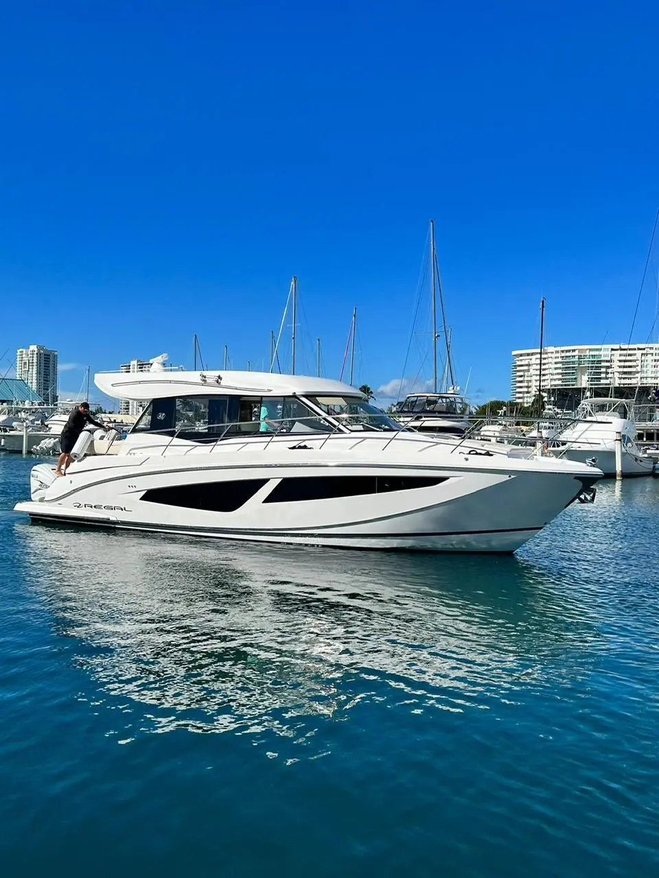 REGAL 42 XO 2022 Regal 42 XO Yacht For Sale in San Juan REGAL 42 XO 2022 Regal 42 XO Yacht For Sale in San Juan