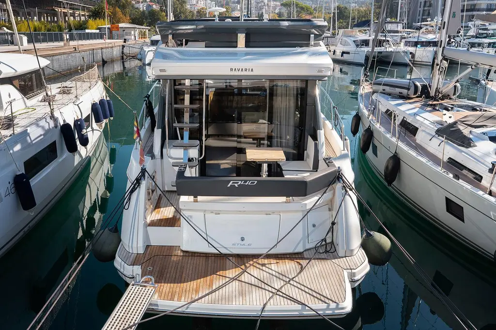 2020 Bavaria R40 Fly Yacht For Sale in Tivat 2020 Bavaria R40 Fly Yacht For Sale in Tivat