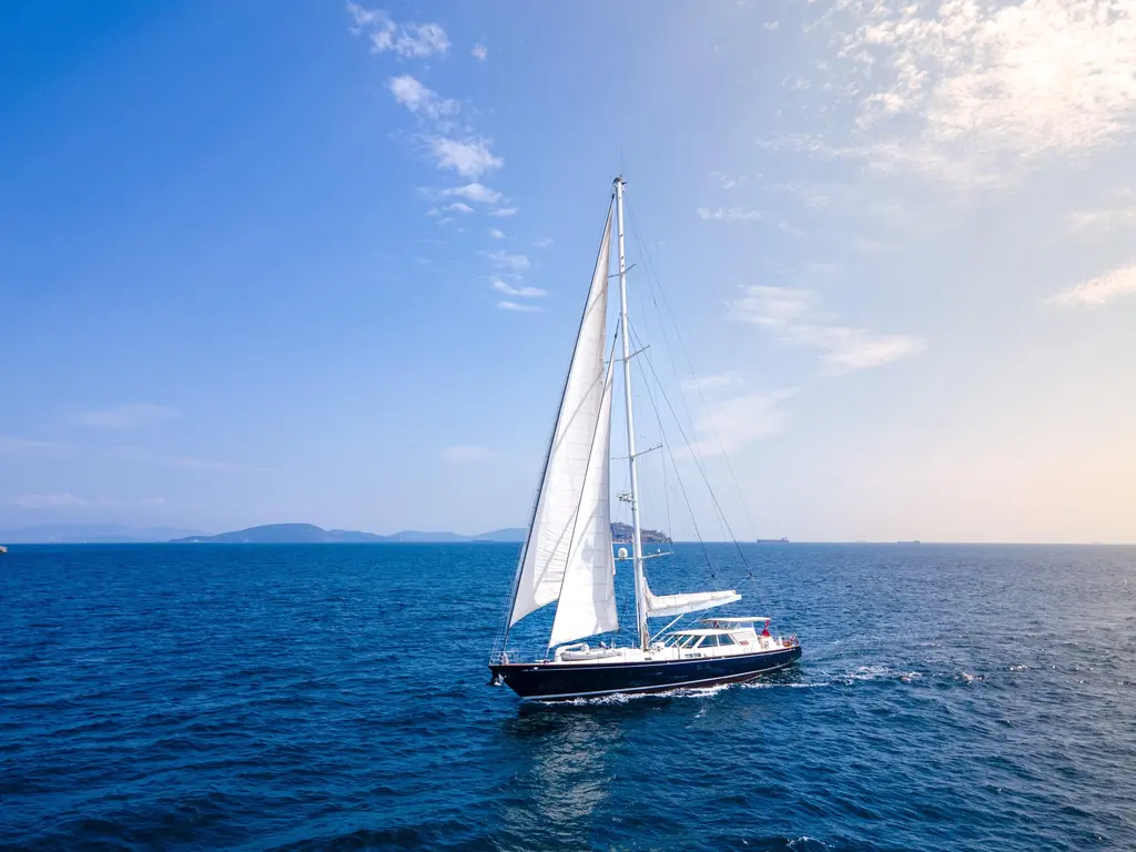 2001 Royal Denship 110 Sloop Yacht For Sale in SOUTHERN 2001 Royal Denship 110 Sloop Yacht For Sale in SOUTHERN