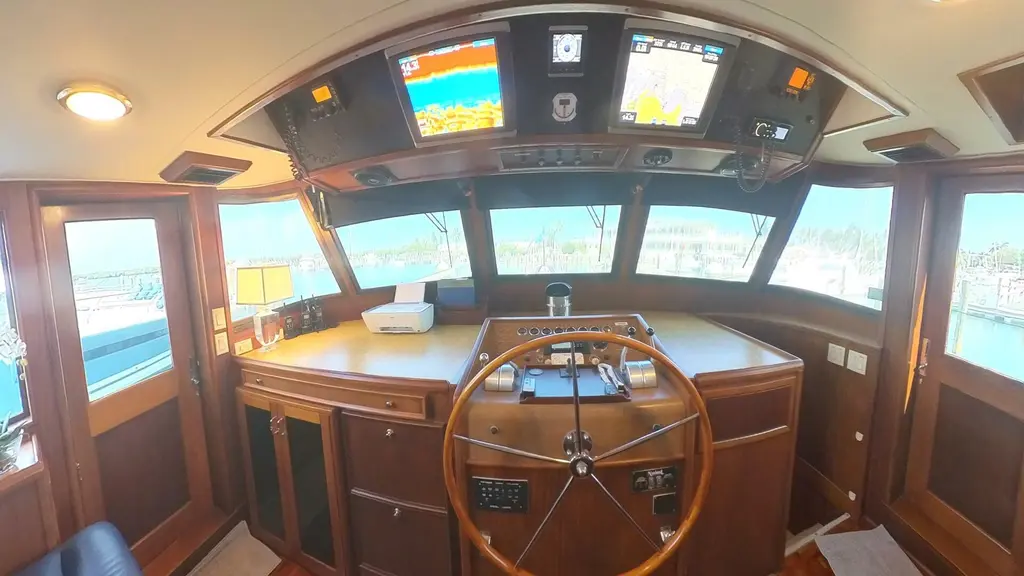 Carry On 1982 Hatteras 65 Long Range Cruiser Yacht For Sale in Key Biscayne FL Carry On 1982 Hatteras 65 Long Range Cruiser Yacht For Sale in Key Biscayne FL