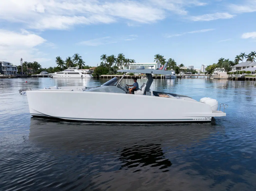 FIRST CLASS 2022 Tesoro T38 Cruiser Yacht For Sale in Fort Lauderdale FL FIRST CLASS 2022 Tesoro T38 Cruiser Yacht For Sale in Fort Lauderdale FL