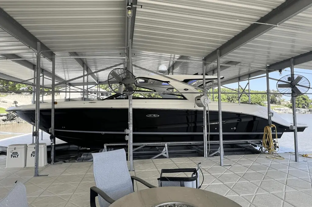 2021 Sea Ray SLX 400 Yacht For Sale in Lake Ozark MO 2021 Sea Ray SLX 400 Yacht For Sale in Lake Ozark MO