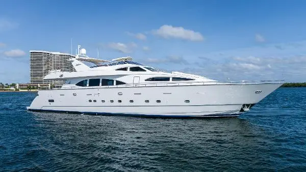1999 Azimut 100 Jumbo Yacht For Sale in Jupiter FL 1999 Azimut 100 Jumbo Yacht For Sale in Jupiter FL