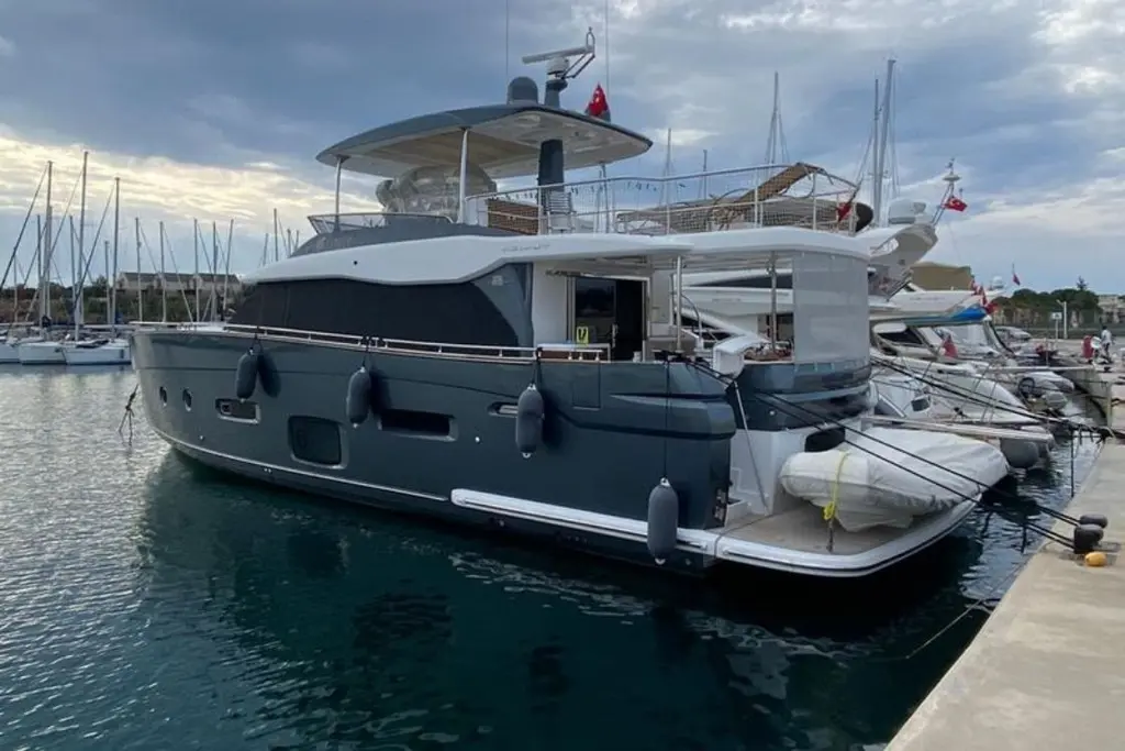 2019 Azimut Magellano 66 Yacht For Sale in South 2019 Azimut Magellano 66 Yacht For Sale in South