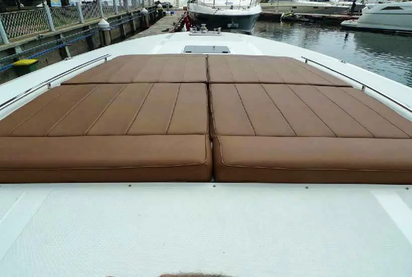 2007 Rizzardi CR 63 Hard Top Yacht For Sale in Jakarta 2007 Rizzardi CR 63 Hard Top Yacht For Sale in Jakarta