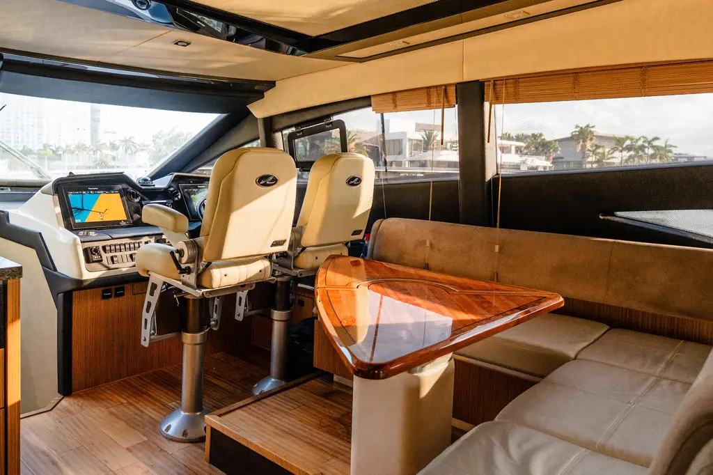WALLYS WORLD 2017 Sea Ray L590 Yacht For Sale in CANCUN WALLYS WORLD 2017 Sea Ray L590 Yacht For Sale in CANCUN