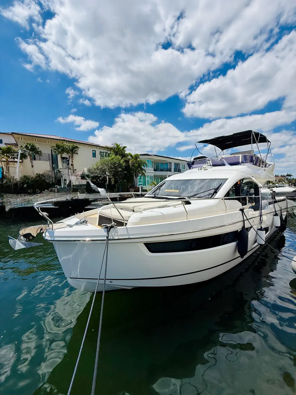 La Vida Boca 2019 Sealine F430 Yacht For Sale in Boca Raton FL La Vida Boca 2019 Sealine F430 Yacht For Sale in Boca Raton FL