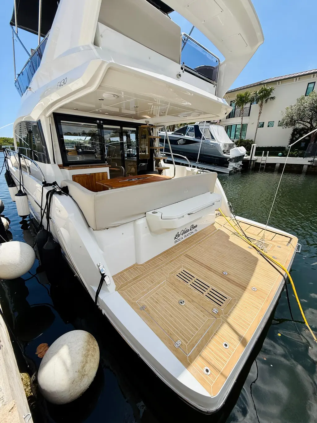 La Vida Boca 2019 Sealine F430 Yacht For Sale in Boca Raton FL La Vida Boca 2019 Sealine F430 Yacht For Sale in Boca Raton FL