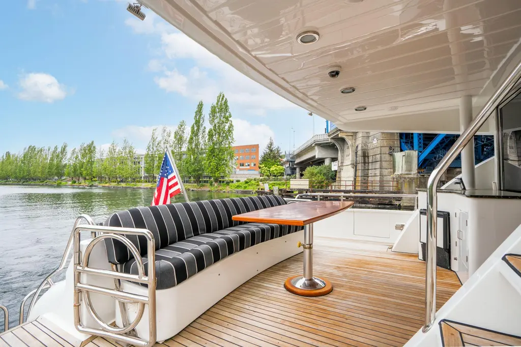 Royal Viking 1999 Vitech 68' Vitech Pilothouse Yacht For Sale in Seattle WA Royal Viking 1999 Vitech 68' Vitech Pilothouse Yacht For Sale in Seattle WA