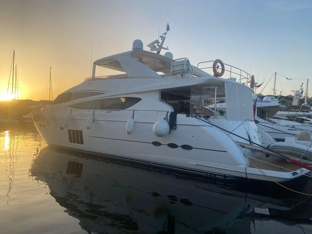 VIXEN 2011 Princess 85 Motor Yacht Yacht For Sale in istanbul VIXEN 2011 Princess 85 Motor Yacht Yacht For Sale in istanbul