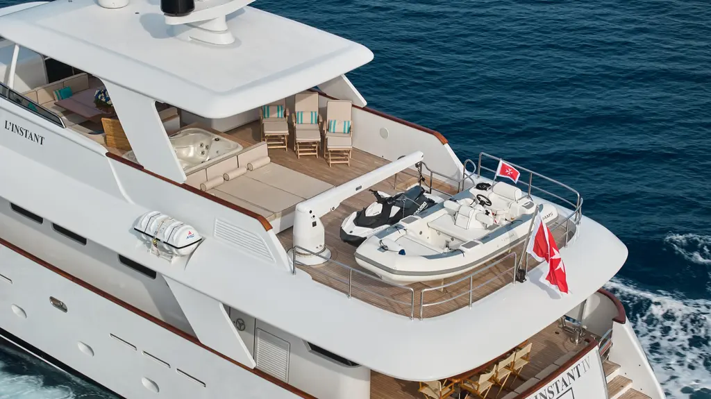L'INSTANT IV 2009 Navetta 33 Yacht For Sale in Nice 06 L'INSTANT IV 2009 Navetta 33 Yacht For Sale in Nice 06