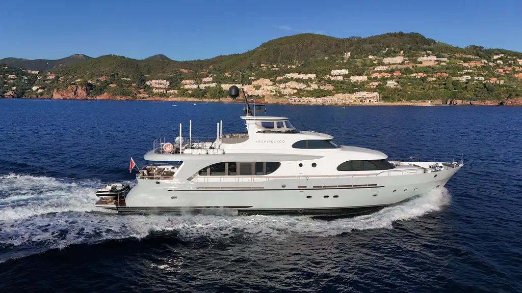 Archipelago 2005 Moonen Displacement Yacht Yacht For Sale in Mandelieu-la-Napoule Archipelago 2005 Moonen Displacement Yacht Yacht For Sale in Mandelieu-la-Napoule